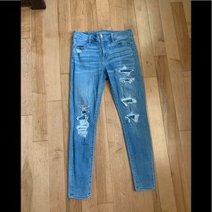American Eagle Outfitters Women's Blue Distressed Skinny Jeans